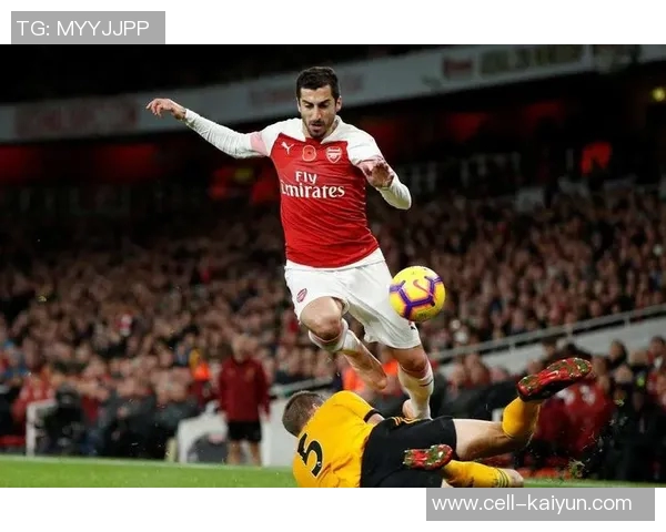 费迪南德：科纳特没那么糟糕，不该因转会传闻指责他